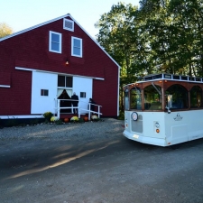 mid-coast-maine-barn-wedding-17